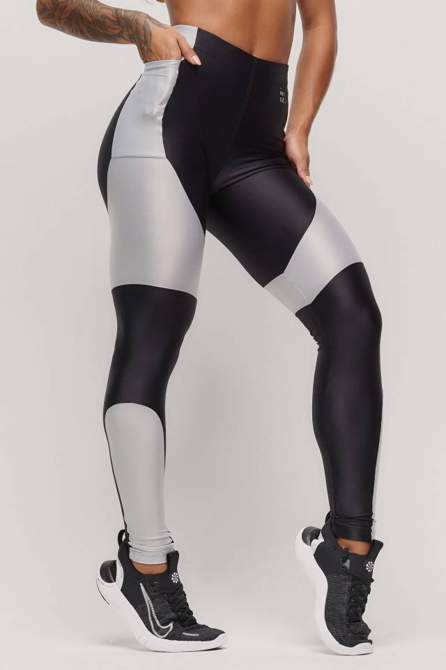 CALÇA LEGGING PRETA E CROMO DUALITY