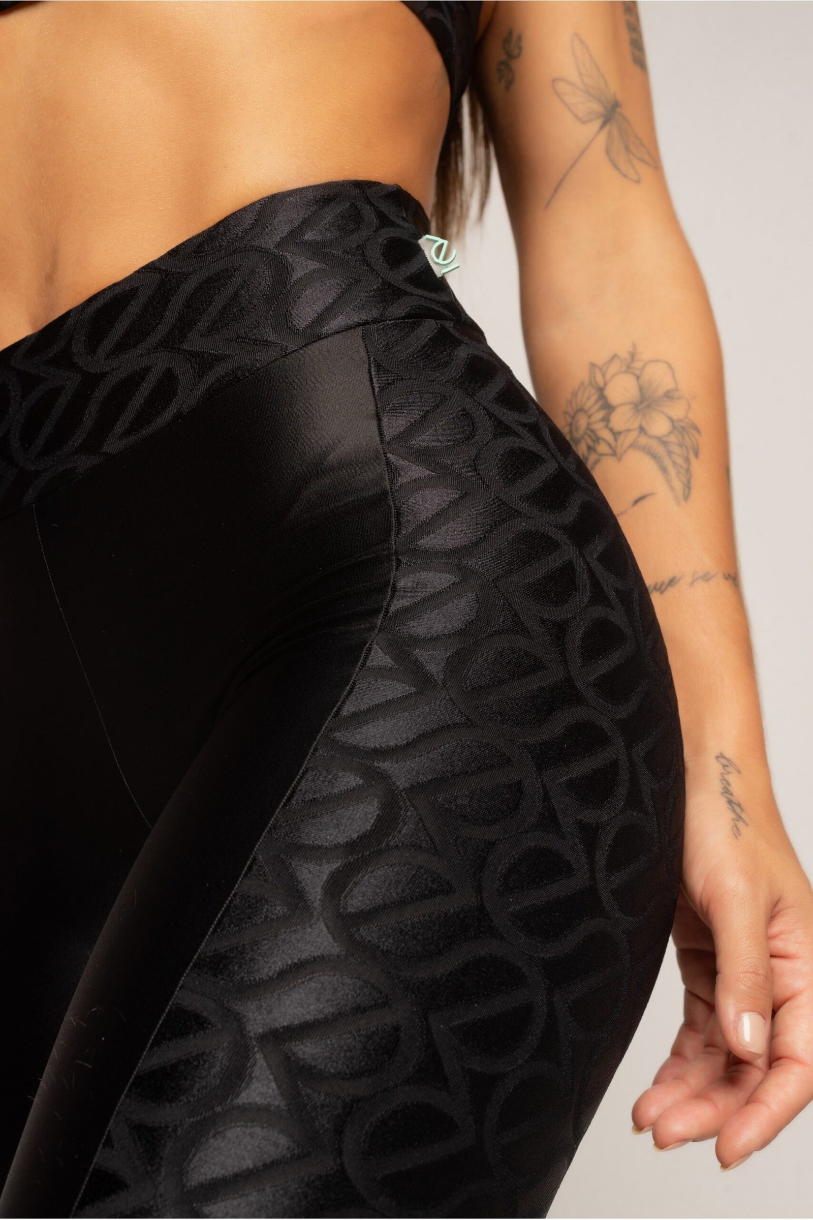 CALÇA LEGGING PRETA BLOCK - Imagem 6